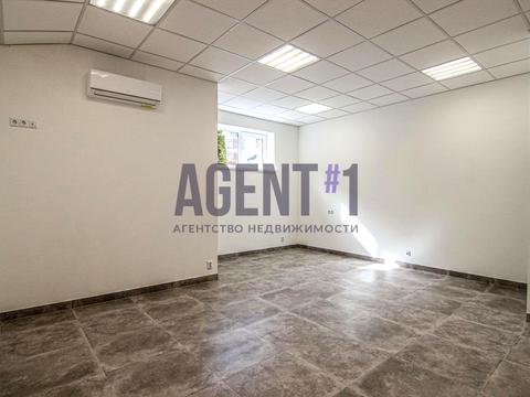 комерційна за адресою Волошкова, 2