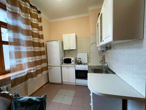 квартира за адресою Дмитра Яворницького просп. (Карла Маркса), 90