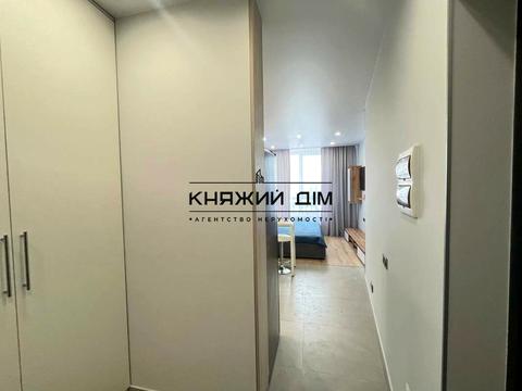 квартира за адресою Дніпровська набережна вул., 17В