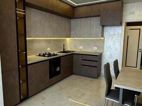 квартира за адресою Богдана Хмельницького вул., 25