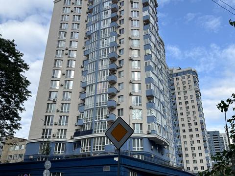 квартира по адресу Кирилло-Мефодиевская ул., 2