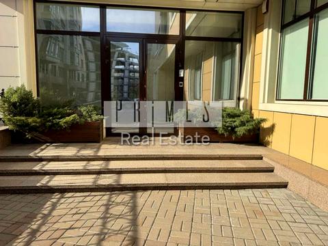 комерційна за адресою Михайла Грушевського вул., 9