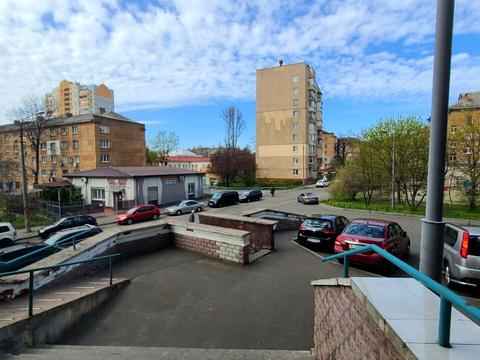 комерційна за адресою Автозаводська вул., 99/4