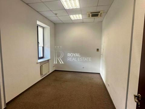 комерційна за адресою Хорива вул., 55К