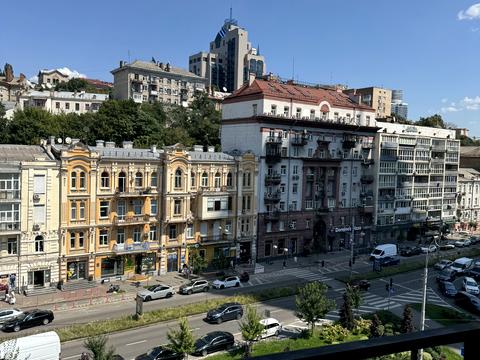 квартира за адресою Басейна вул., 12