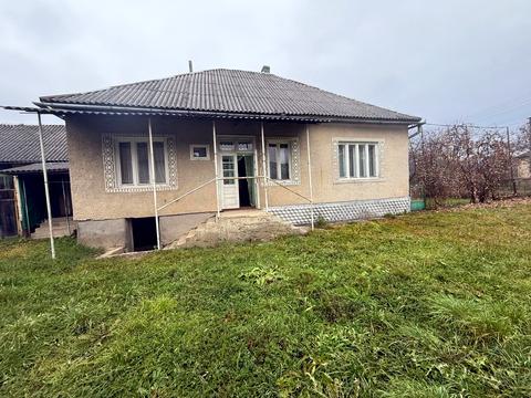 будинок за адресою Центральна, 100