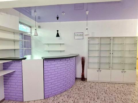 комерційна за адресою Кам'янецька вул., 118