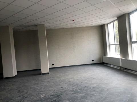 комерційна за адресою Сінна вул., 40/2