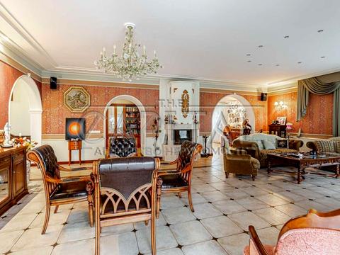 будинок за адресою Луговий пров.