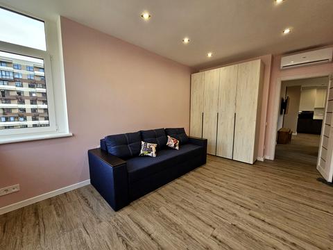 квартира по адресу Олександра Олеся ул., 3