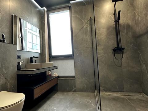 квартира за адресою Зарічна вул., 6К4
