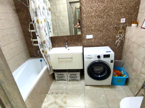 квартира за адресою Новоберегова вул., 12-А