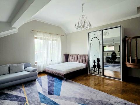 будинок за адресою Стежки вул.