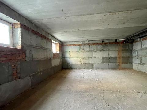 комерційна за адресою Білокур, 3г