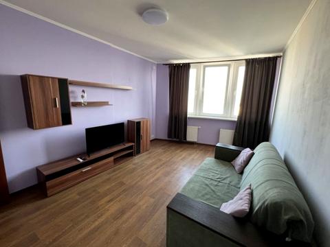 квартира по адресу Ревуцкого ул., 7-В