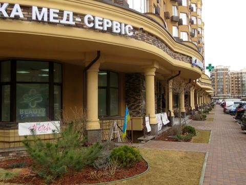 комерційна за адресою Молодіжна вул., 7
