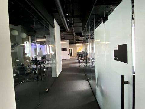 коммерческая по адресу Антоновича ул. (Горького), 74