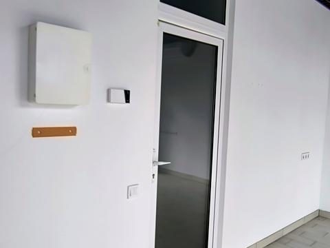 коммерческая по адресу Михаила Грушевского ул., 107