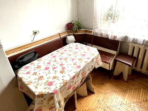 кімната за адресою Івана Павла II вул. (Будівельників), 12