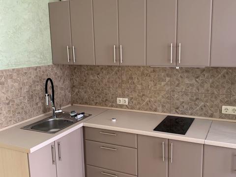 квартира за адресою Ревуцького вул., 40-В