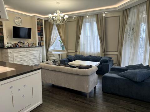 квартира за адресою Межигірська вул., 20