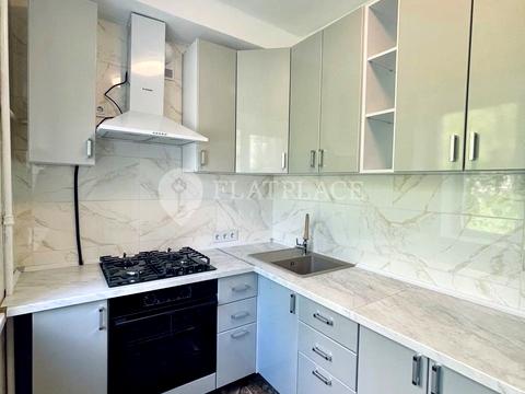 квартира за адресою Білоруська вул., 10/18