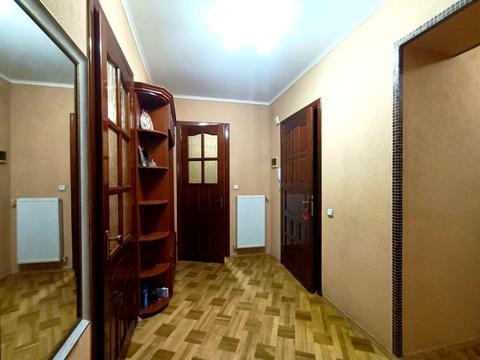 квартира за адресою Білозіра, 8