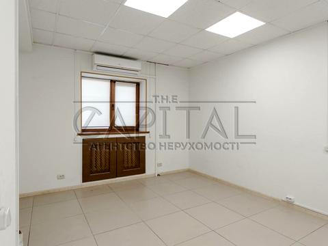 коммерческая по адресу Степана Бандеры просп. (Московський), 30