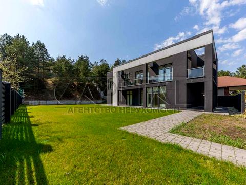 будинок за адресою Вишнева вул.