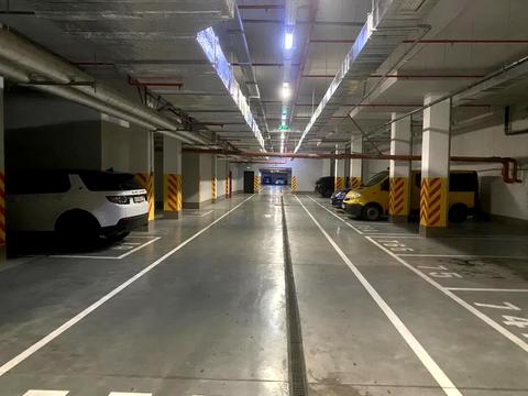 коммерческая по адресу Варненская ул., 29