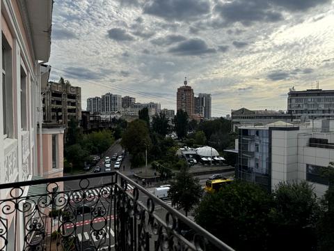 квартира по адресу Большая Житомирская ул., 40