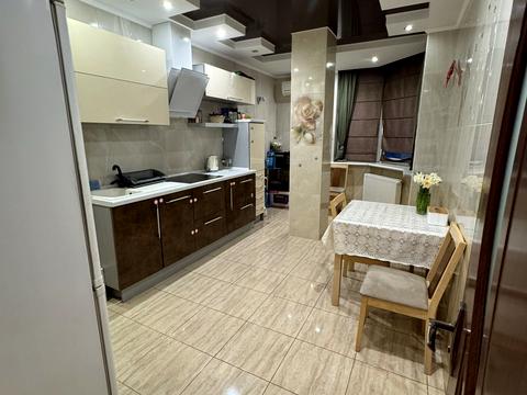 квартира за адресою Разумовська вул., 10/12