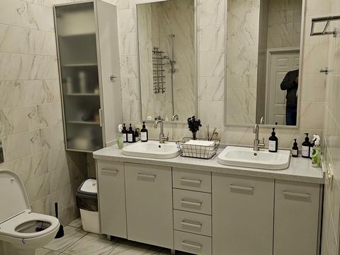 комерційна за адресою Івана Козловського пров., 5