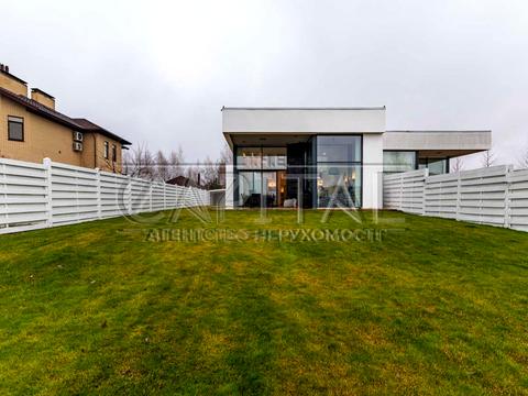 будинок за адресою Виноградна вул., 1