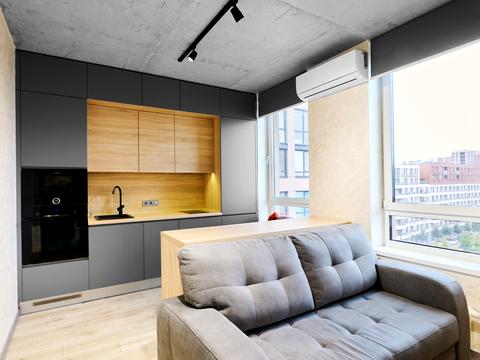 квартира за адресою Салютна, 2к1