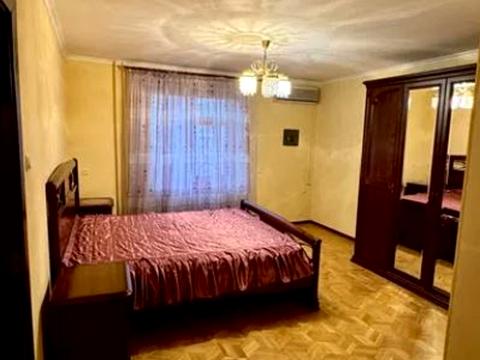 квартира за адресою Базарна вул., 1