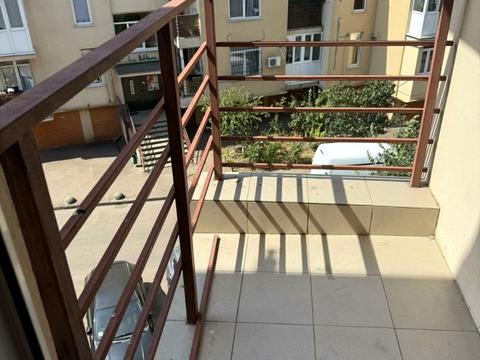 квартира за адресою смт. Авангард, Торгова вул., 3