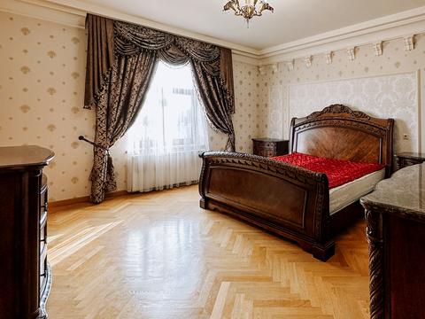 дом по адресу бічна Івана Франка