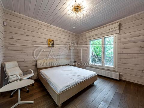 будинок за адресою Кошового Олега пров.