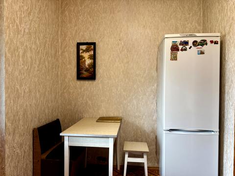 квартира за адресою Академіка Єфремова вул. (Командарма Уборевича), 15