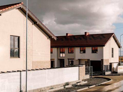 будинок за адресою Березова