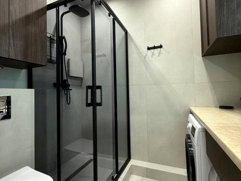 квартира за адресою Літературна вул., 10