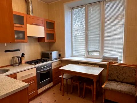 квартира за адресою Пастера вул., 18