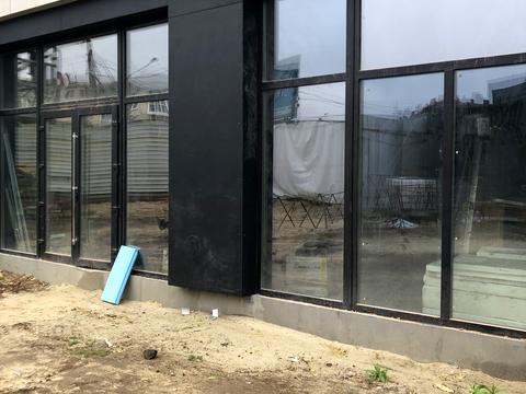 комерційна за адресою Сінна вул., 40/2