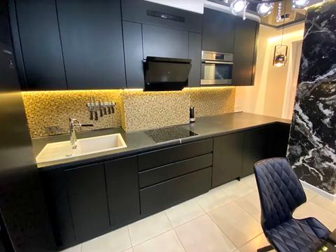 квартира по адресу Гвардейцев-Широнинцев ул., 70