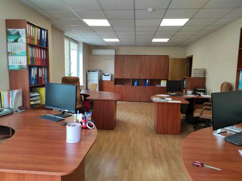 комерційна за адресою Харківське шосе, 152