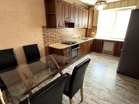 квартира по адресу Ивана Пулюя ул., 40