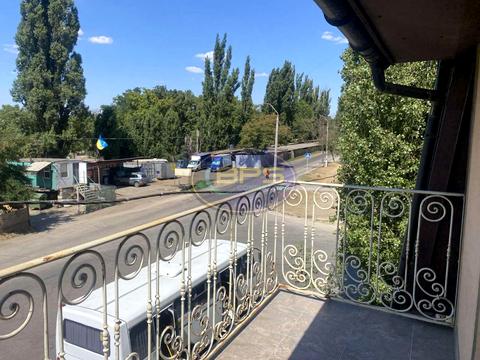 комерційна за адресою Давида Ойстраха вул. (Затонського), 23