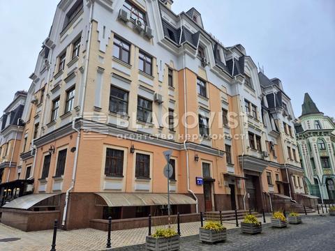 квартира по адресу Воздвиженская ул., 14