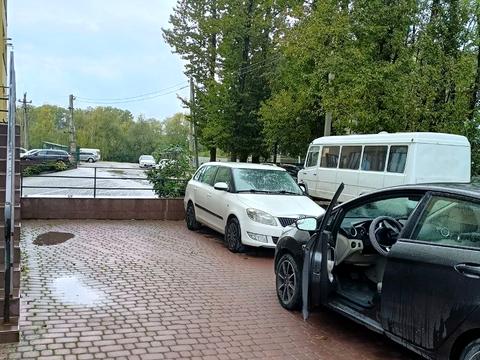 комерційна за адресою Декабристів, 41